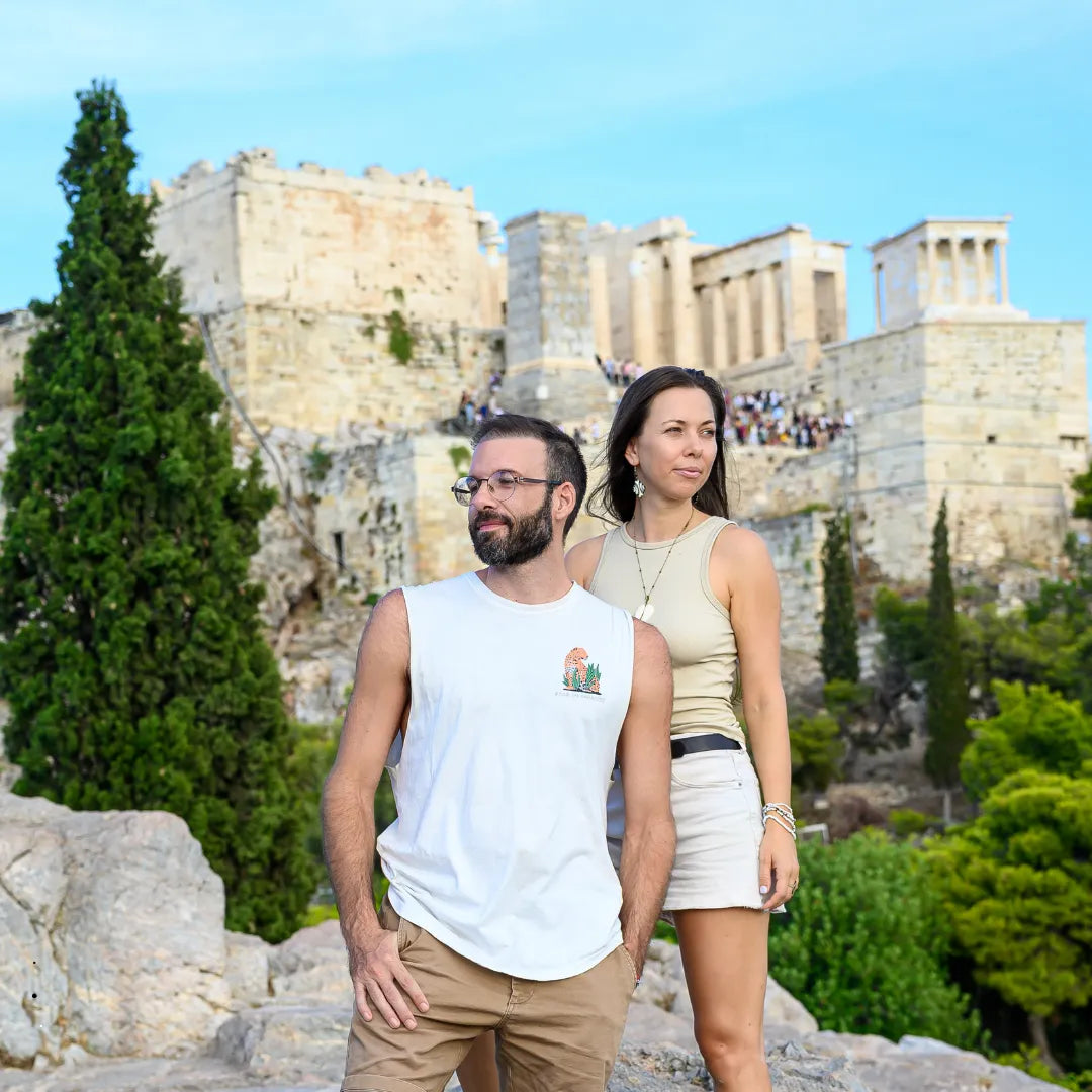 Athens Photoshoot - Akropolis & Historic Plaka with a local Photographer Picturo Shop