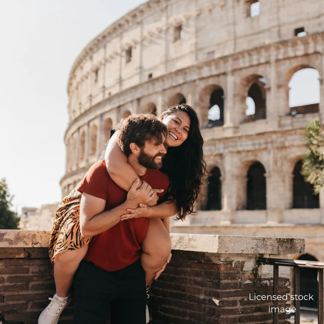 Rome Photoshoot with Professional Photographer Rome – Colosseum & Ancient Landmarks Το κατάστημά μου
