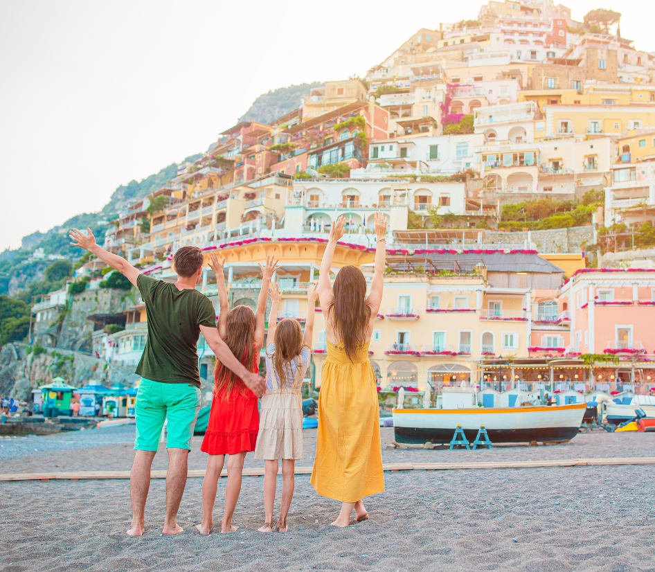 Amalfi Coast Photoshoot: Spiaggia Grande in Positano